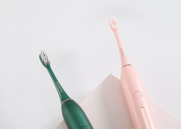 電動牙刷當清潔器怎么用？電動牙刷清潔器的幾大用途