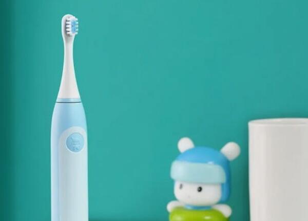 牙刷使用介紹：兒童電動(dòng)牙刷第一次使用如何操作？