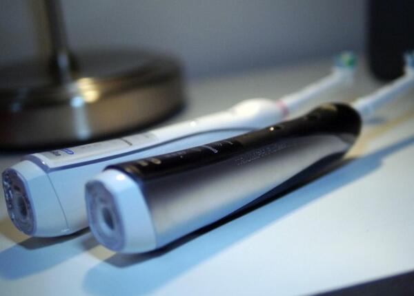 歐樂b電動牙刷充電器如何使用？從入門到精通，一篇就懂