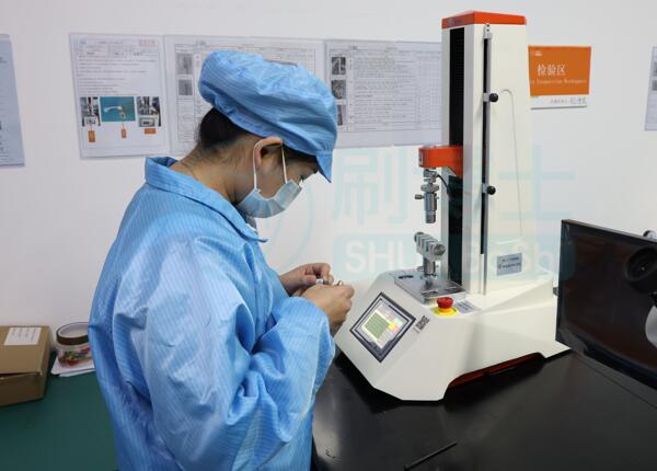 如何選擇適合自己的電動牙刷OEM廠家？